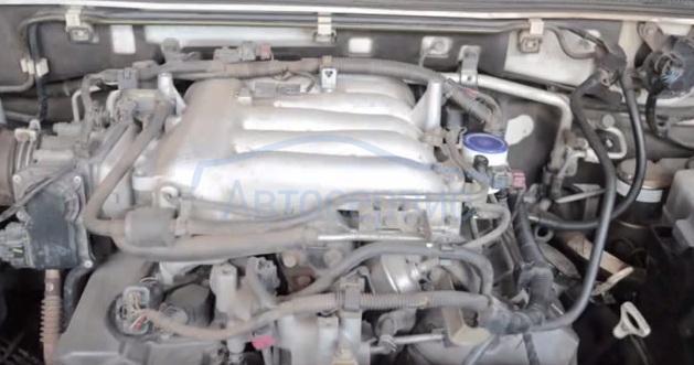 мотор Митсубиси сверху